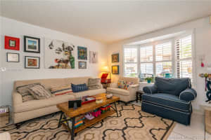 10091 SW 77th Ct, Miami, FL 33156, Sold 10/16/20