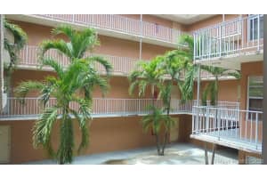17600 NW 68th Ave APT B2009, Hialeah, FL 33015, Sold 01/15/21