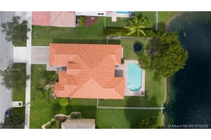 16523 Segovia Cir S, Fort Lauderdale, FL 33331, Sold 08/07/20