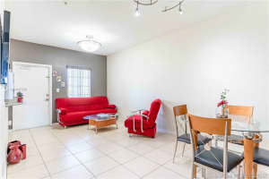 6940 NW 179th St, Hialeah, FL 33015, Sold 09/29/20