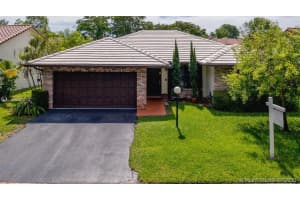 10855 Cypress Run Cir, Coral Springs, FL 33071, Sold 08/07/20