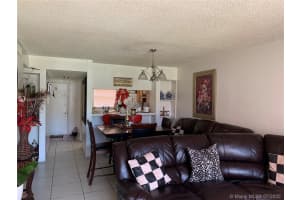 19821 SW 114th Ave, Miami, FL 33157, Sold 04/30/21