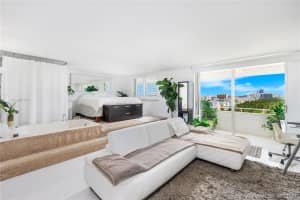 465 Ocean Dr, Miami Beach, FL 33139, Sold 09/03/20