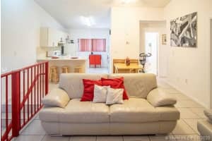 7925 W 29th Way, Hialeah, FL 33018, Sold 12/04/20