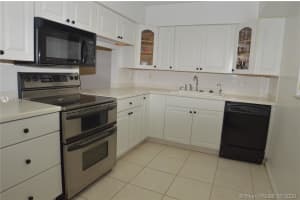 7020 Nova Dr #109d, Davie, FL 33317, Sold 11/04/20