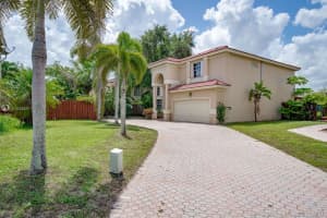 2011 NW 99th Ave, Pembroke Pines, FL 33024, Sold 09/10/20