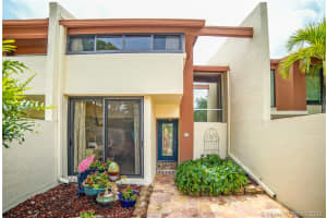 7821 SW 103rd Pl, Miami, FL 33173, Sold 08/13/20
