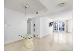 4779 Collins Ave, Miami Beach, FL 33140, Sold 12/22/20