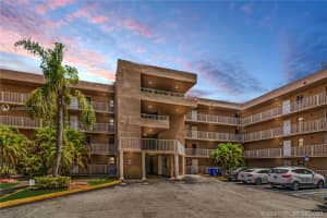 8517 NW 7th St, Miami, FL 33126, Sold 09/24/20