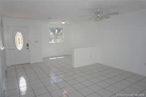 342 NW 114th Ave, Miami, FL 33172, Sold 09/29/20