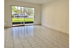 2800 NE 203rd St #2a, Miami, FL 33180, Sold 03/31/21
