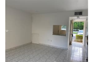 2800 NE 203rd St #2a, Miami, FL 33180, Sold 03/31/21