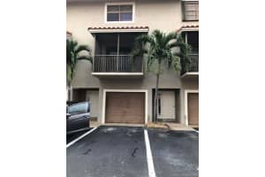 10358 Hammocks Blvd, Miami, FL 33196, Sold 10/06/20