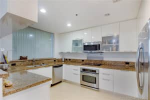 7901 Hispanola Ave, North Bay Village, FL 33141, Sold 03/11/22