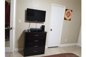 3700 Collins Ave, Miami, FL 33140, Sold 11/02/20