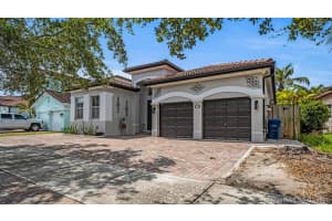 8938 NW 181st St, Hialeah, FL 33018, Sold 10/05/20