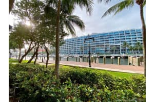 3001 NE 185th St, Aventura, FL 33180, Sold 09/08/20