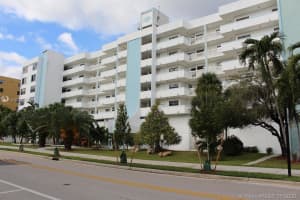 17900 N Bay Rd, Sunny Isles Beach, FL 33160, Sold 05/10/21