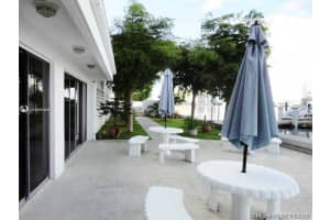 17900 N Bay Rd, Sunny Isles Beach, FL 33160, Sold 05/10/21