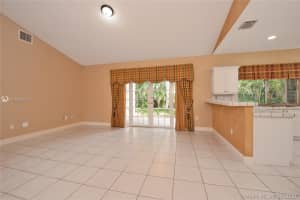 15530 NW 83rd Ct, Hialeah, FL 33016, Sold 08/20/20
