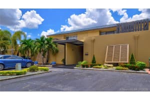 16105 Kingsmoor Way, Miami Lakes, FL 33014, Sold 09/18/20