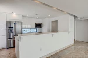 425 Poinciana Island Dr, Sunny Isles Beach, FL 33160, Sold 12/01/21