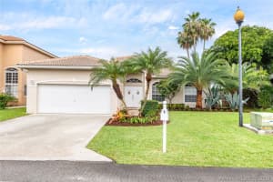 570 SE 28th Ln, Homestead, FL 33033, Sold 08/26/20