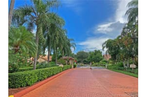 11459 SW 84th Ln, Miami, FL 33173, Sold 09/23/20