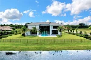 2829 Lake Ridge Ln, Weston, FL 33332, Sold 09/21/20