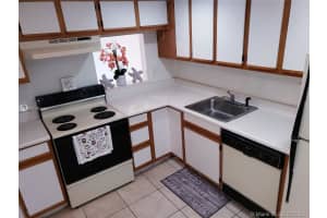 4304 NW 9th Ave #3b, Pompano Beach, FL 33064, Sold 08/31/20