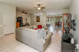 2904 Augusta Dr, Homestead, FL 33035, Sold 09/21/20