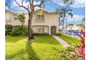 10861 NW 8th St, Pembroke Pines, FL 33026, Sold 09/28/20