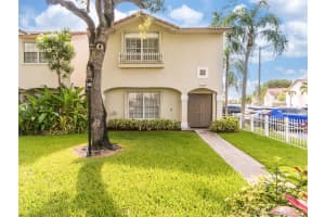 10861 NW 8th St, Pembroke Pines, FL 33026, Sold 09/28/20