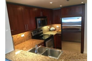 17 E Flagler St #219, Miami, FL 33131, Sold 12/22/20