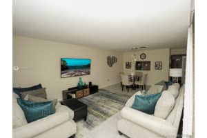 10727 NW 10th St, Pembroke Pines, FL 33026, Sold 09/03/20