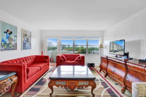 401 Golden Isles Dr, Hallandale Beach, FL 33009, Sold 09/23/20