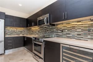 10490 NW 69th Terrace, Doral, FL 33178, Sold 09/25/20