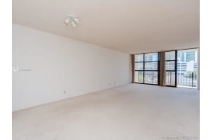 600 Parkview Dr, Hallandale Beach, FL 33009, Sold 12/18/20