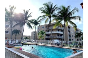8517 NW 7th St, Miami, FL 33126, Sold 09/10/20
