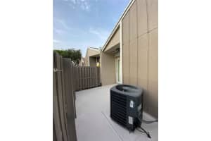 586 Woodgate Cir, Sunrise, FL 33326, Sold 08/26/20