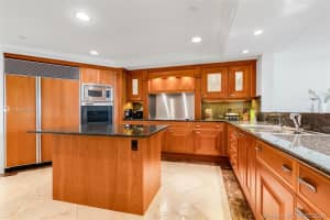 20155 NE 38th Ct, Aventura, FL 33180, Sold 11/13/20