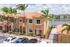 10603 SW 6th St, Pembroke Pines, FL 33025, Sold 08/26/20