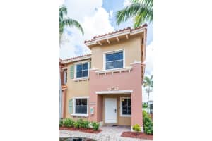 10603 SW 6th St, Pembroke Pines, FL 33025, Sold 08/26/20