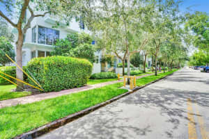 193 N Shore Dr #6, Miami Beach, FL 33141, Sold 10/30/20