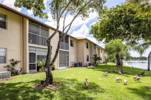 5511 Lakeside Dr, Margate, FL 33063, Sold 09/25/20