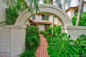 9316 NW 50th Doral Cir N, Doral, FL 33178, Sold 01/06/21