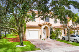 2547 SW 85th Ave, Miramar, FL 33025, Sold 09/11/20