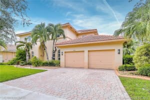 19403 SW 68th St, Fort Lauderdale, FL 33332, Sold 08/12/20