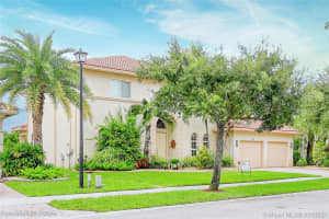 19403 SW 68th St, Fort Lauderdale, FL 33332, Sold 08/12/20