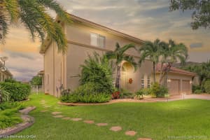 19403 SW 68th St, Fort Lauderdale, FL 33332, Sold 08/12/20